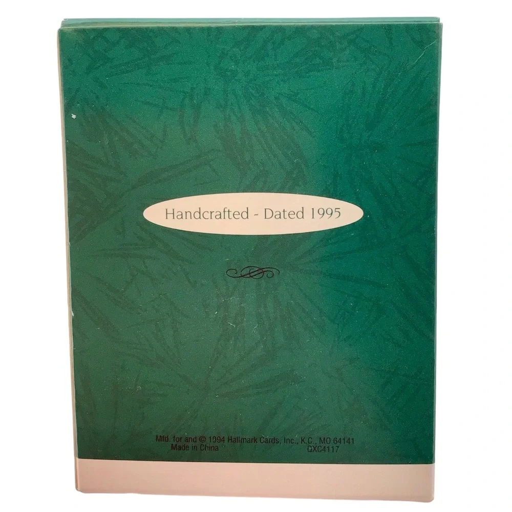 Hallmark 1995 “Collecting Memories” Christmas Ornament